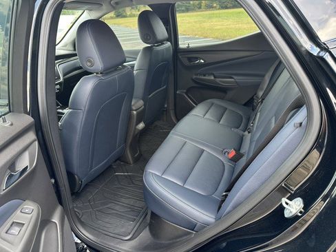 Used 2023 Chevrolet Bolt EUV Premier image 11