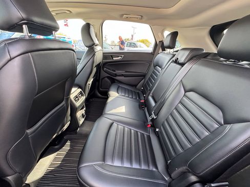Certified 2022 Ford Edge SEL w/ Convenience Package AWD/4WD image 24