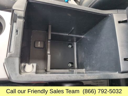 Used 2021 Toyota 4Runner Limited AWD/4WD image 28