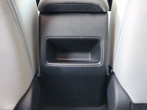 Used 2022 Toyota Corolla LE FWD image 31