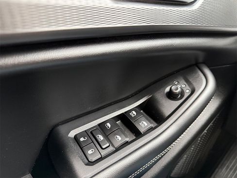 Used 2023 Jeep Grand Cherokee Altitude image 28