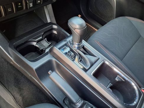 Used 2019 Toyota Tacoma TRD Sport w/ Technology Package RWD image 22