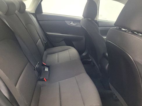 Used 2021 Kia Forte LXS image 19