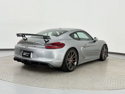 Certified 2016 Porsche Cayman GT4 RWD image 9