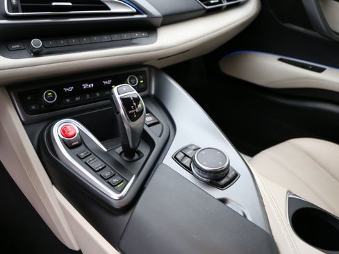 Used 2016 BMW i8 AWD/4WD image 21