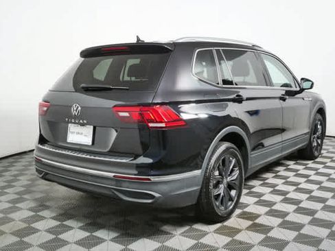 Used 2024 Volkswagen Tiguan SE FWD image 6