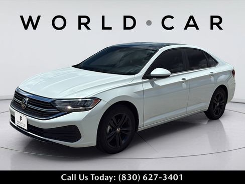 Used 2024 Volkswagen Jetta SE FWD image 13
