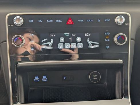 Used 2025 Genesis GV80 2.5T Standard image 23