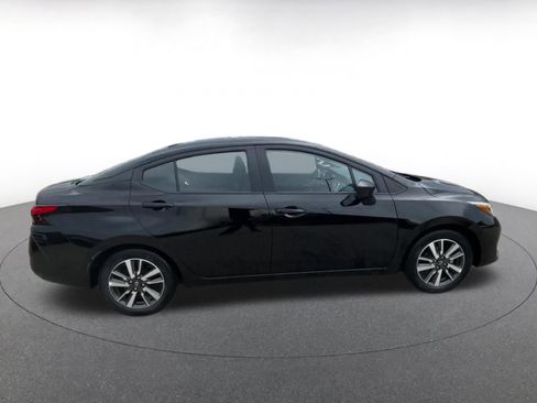 Used 2025 Nissan Versa SV image 16
