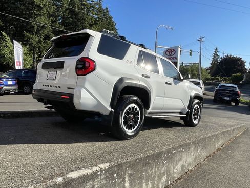 Certified 2025 Toyota 4Runner TRD Off-Road AWD/4WD image 6