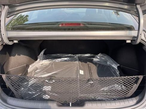 New 2025 Hyundai Elantra SEL image 34