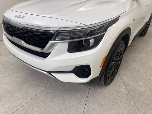 Used 2023 Kia Seltos EX AWD/4WD image 11