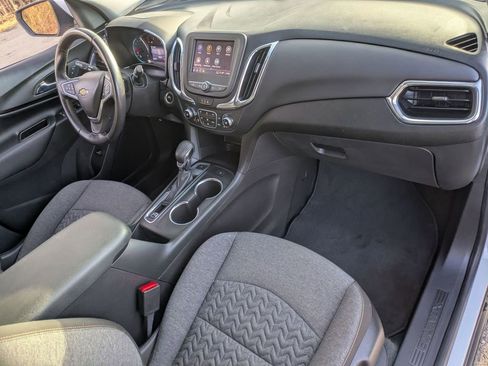 Used 2022 Chevrolet Equinox LT image 24