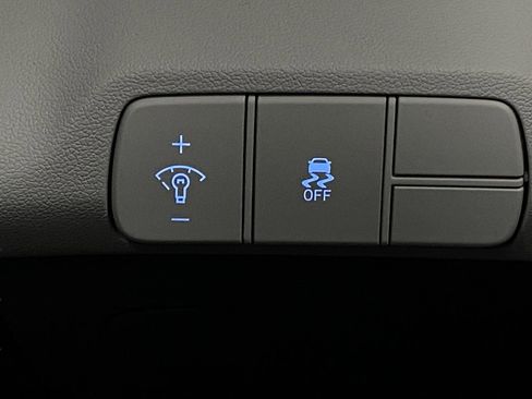 New 2026 Hyundai Elantra Limited FWD image 13