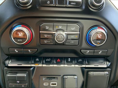 Used 2019 Chevrolet Silverado 1500 LT w/ Texas Edition image 34