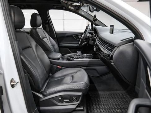Used 2019 Audi Q7 3.0T Premium Plus w/ Premium Plus Package image 45