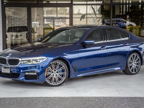 Used 2018 BMW 540i image 2