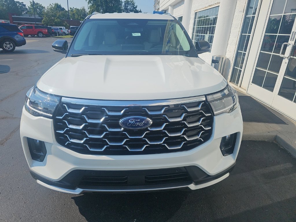 New 2026 Ford Explorer Platinum w/ LUX Leather Package AWD/4WD image 3