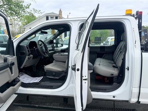 Used 2020 Ford F350 XL w/ Power Equipment Group AWD/4WD image 16