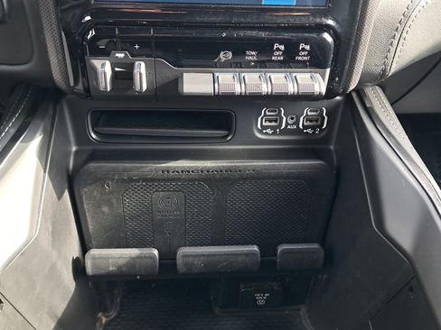 Used 2022 RAM 2500 Limited w/ Body Color Bumper Group AWD/4WD image 22