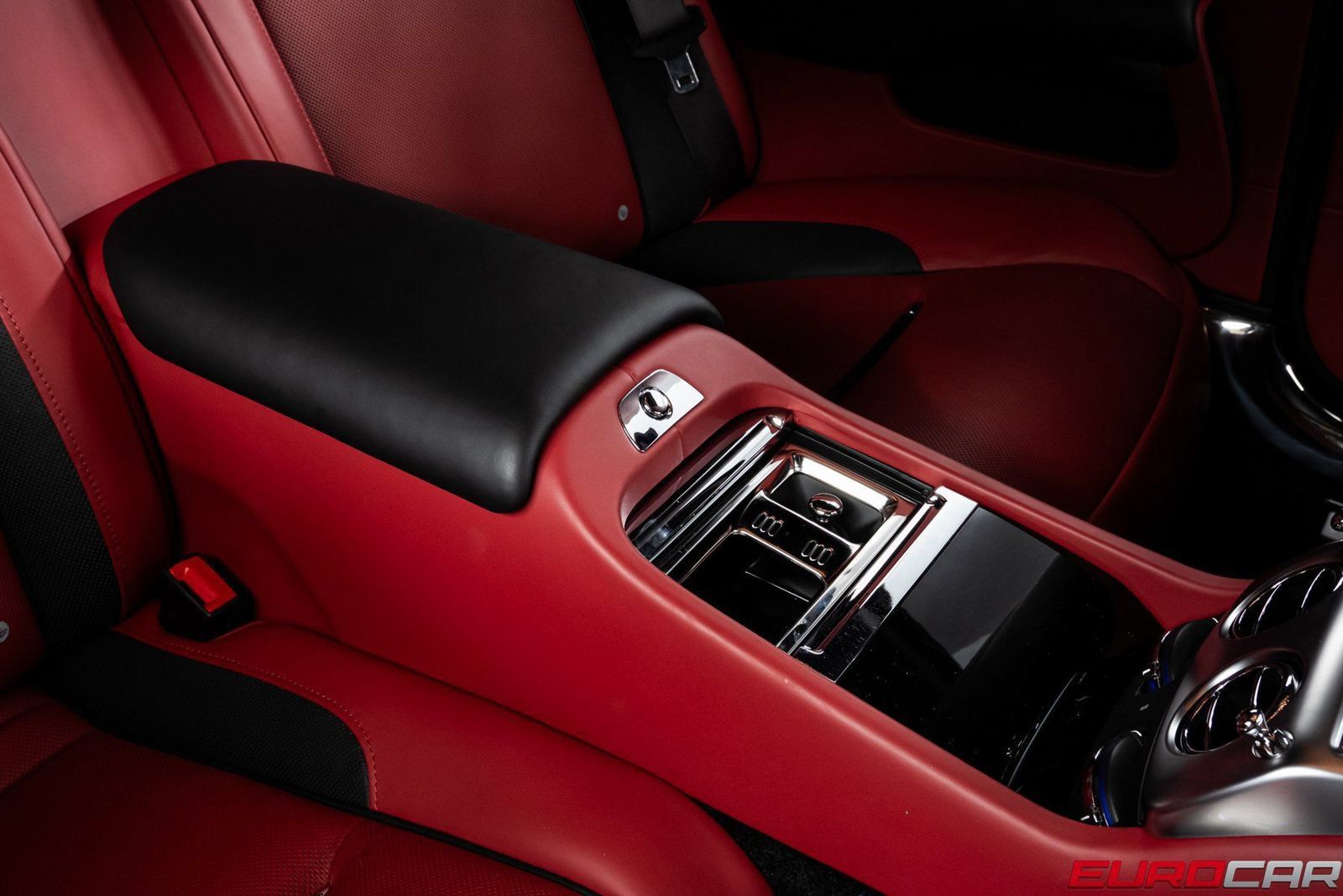 Used 2018 Rolls-Royce Wraith RWD image 31
