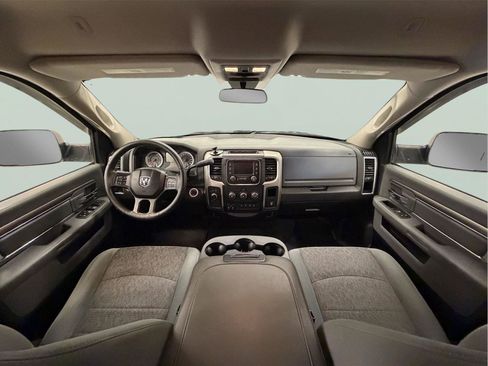 Used 2017 RAM 2500 SLT image 28