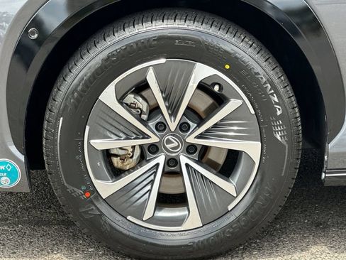 Used 2023 Lexus RZ 450e Premium w/ Technology Package AWD/4WD image 32