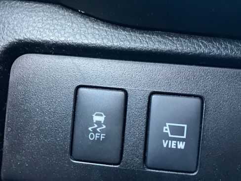 Certified 2020 Toyota Tacoma Limited image 13