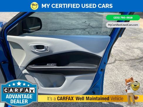 Used 2017 Jeep Compass Latitude w/ Popular Equipment Group AWD/4WD image 17