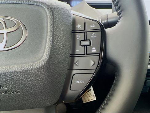 New 2026 Toyota Prius XLE image 33