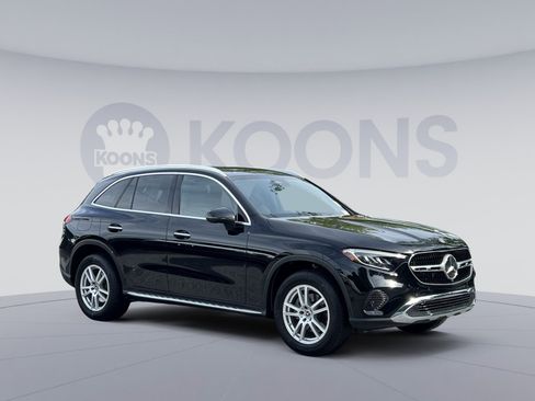 Certified 2023 Mercedes-Benz GLC 300 4MATIC image 2