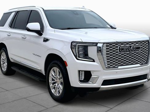 Used 2022 GMC Yukon SLT w/ SLT Premium Package image 5