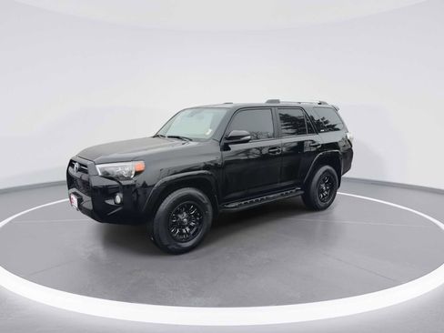 Certified 2020 Toyota 4Runner SR5 Premium image 4