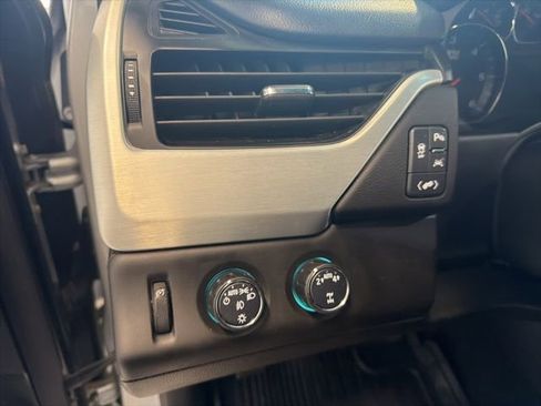 Used 2018 GMC Yukon XL SLT w/ Open Road Package image 24