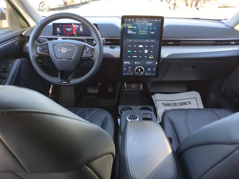 Used 2023 Ford Mustang Mach-E Select w/ Comfort Package Lite image 13