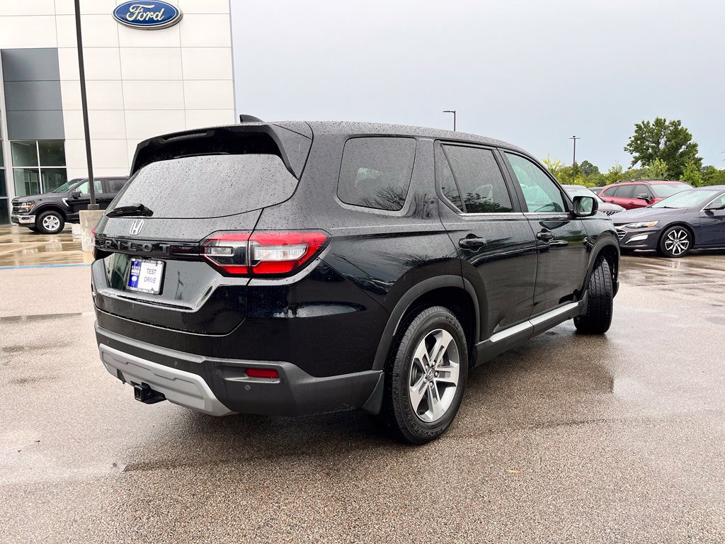 Used 2025 Honda Pilot EX-L image 5