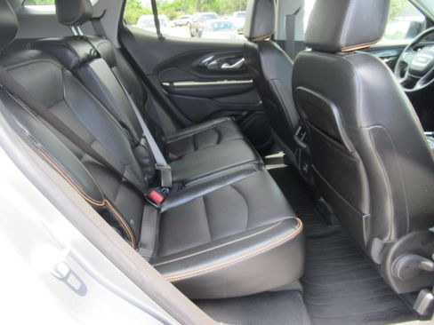 Used 2023 GMC Terrain AT4 w/ Tech Package AWD/4WD image 34