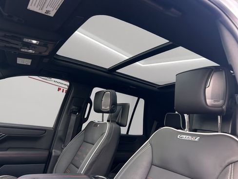 Used 2025 GMC Yukon AT4 Ultimate w/ LPO, Floor Liner Package AWD/4WD image 26