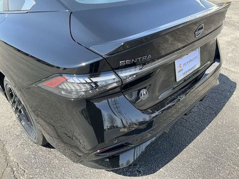 New 2026 Nissan Sentra SR w/ SR Premium Package FWD image 29