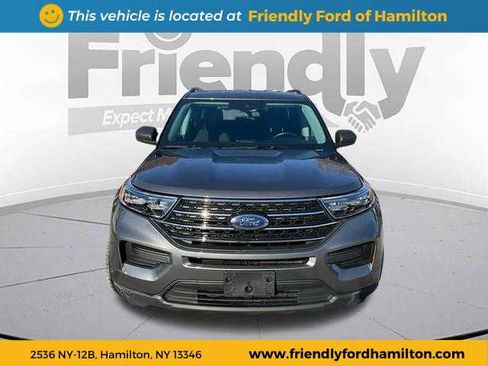 Used 2022 Ford Explorer XLT image 1