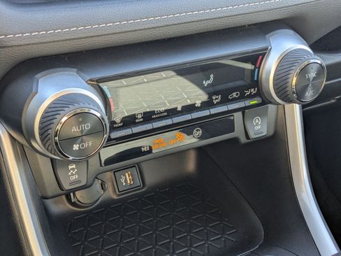 Used 2024 Toyota RAV4 XLE image 24