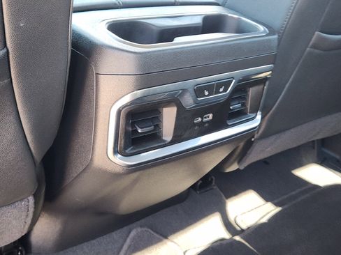 Used 2025 GMC Sierra 1500 SLT image 38