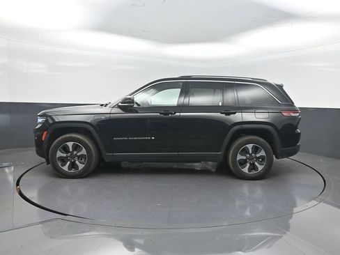 Used 2022 Jeep Grand Cherokee Limited 4xe w/ Luxury Tech Group II AWD/4WD image 3
