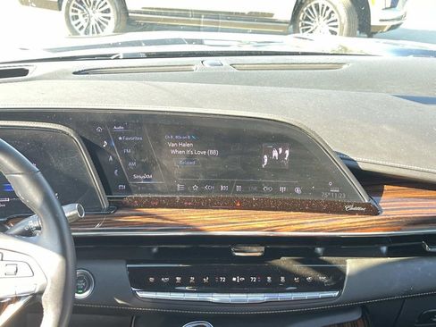 Used 2021 Cadillac Escalade Premium Luxury w/ Performance Package image 16