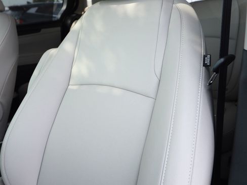 Used 2026 Honda Odyssey EX-L image 17