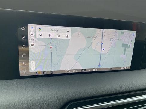 New 2025 Nissan Armada SL w/ Captain's Chari Seat Package image 9