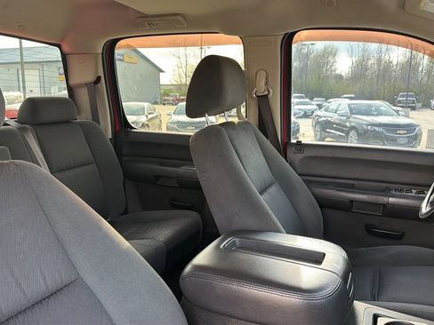 Used 2008 Chevrolet Silverado 1500 LT w/ Towing Package image 73