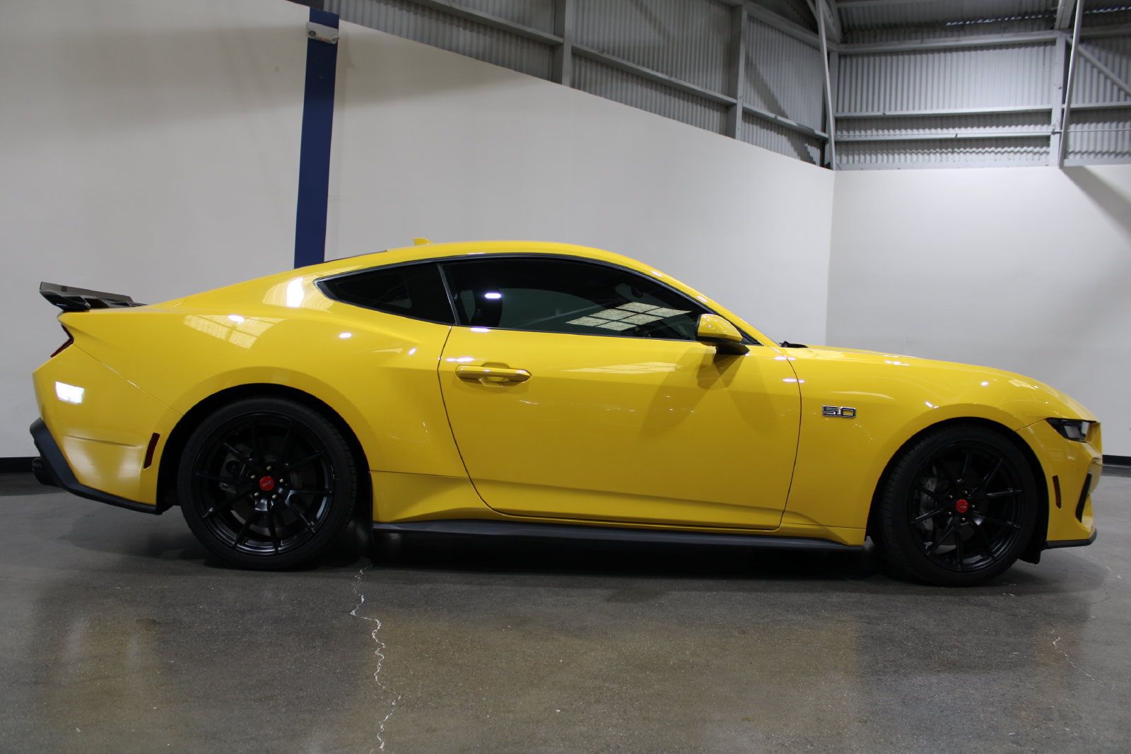 Used 2024 Ford Mustang GT RWD image 4