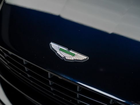 Used 2017 Aston Martin DB11 V12 RWD image 5