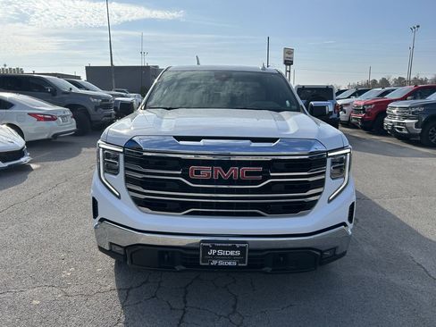 Used 2024 GMC Sierra 1500 SLT w/ SLT Convenience Package image 7